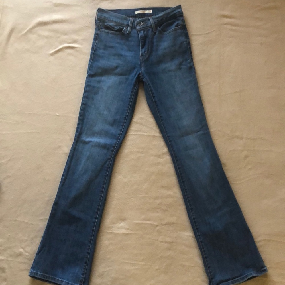 Levi Strauss slimming bootcut jeans